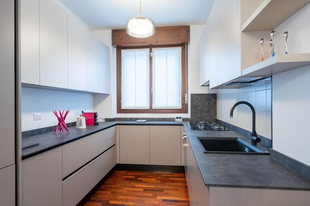 Duomo-PortaromanaXxl Home Terrace & Free Parking 米兰 外观 照片